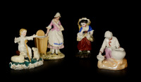 Čtveřice dekorativních figurek (stojánků) []
